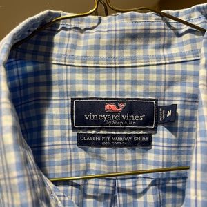 Vineyard Vines men’s medium